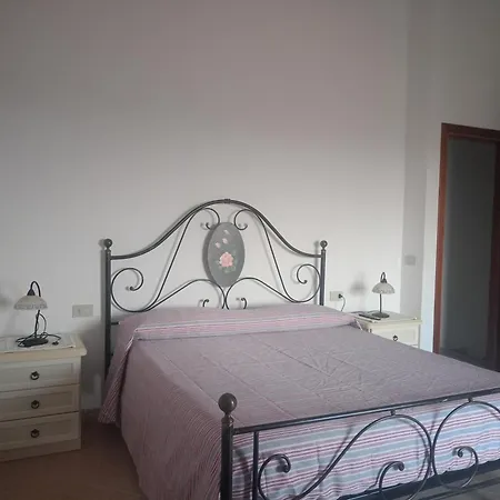 Дом отдыха Graziosa Casa Con Parcheggio Privato (adults Only) Сан-Теодоро